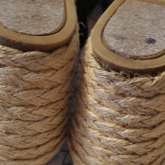 Wedges - Picture 4 of 6